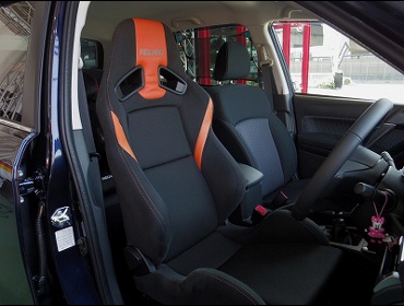 RECARO�i���J���V�[�g�j�@SUBARU�@�t�H���X�^�[�@SJ�@�Ɂ@RECARO�i���J���j�@RS-G�@GK�@BK/SIL�@�V�[�g�q�[�^�[�t���@����