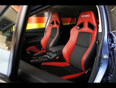 SUBARU�@XV�@GT7�i2017�N�j�@�Ɂ@RECARO�i���J���j�@SR-7�@Lassic�@RED�@�V�[�g�q�[�^�[�t���@���@SR-7F�@Lassic�@RED�@�V�[�g�q�[�^�[�t���@����