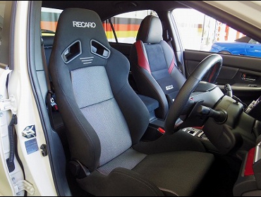 RECARO�i���J���V�[�g�j�@SUBARU�@WRX�@�Ɂ@SR-7�@GK100�@BK/SIL�@�V�[�g�q�[�^�[�t���@����