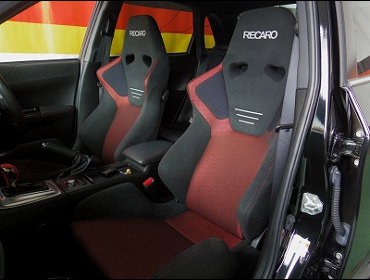 SUBARU�@�C���v���b�T�@GVF�@�Ɂ@RECARO�i���J���j�@SR-6�@GK100S�@BK/RED�@�~2�r�@����