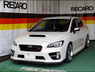 SUBARU�@WRX�@STI�@VAB�i2015�N�j�@�Ɂ@RECARO�i���J���j�@�N���X�X�|�[�c�X�^�[�@���~�e�b�h�G�f�B�V�����@BK/RED�@�~���E�@����