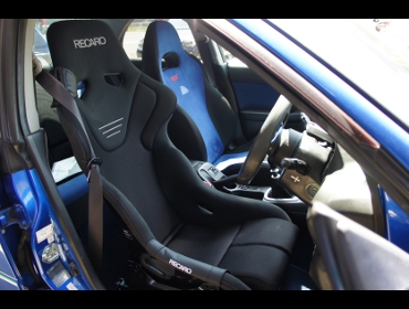 SUBARU�@�C���v���b�T�@GDB�i2002�N�j�@�Ɂ@RECARO�i���J���j�@RS-G�@GL�@BK/BK�@����