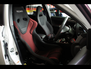 SUBARU�@�C���v���b�T�@GRB�i2008�N�j�@�Ɂ@RECARO�i���J���j�@RS-G�@GK�@BK/RED�@����
