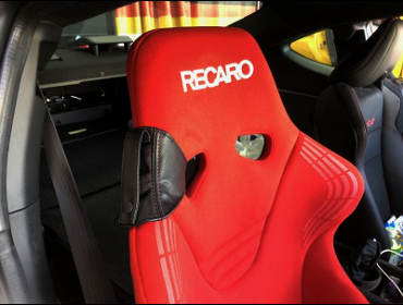 SUBARU�@BRZ�@ZC6�@�Ɂ@RECARO�i���J���j�@RS-GS�@RED�@����