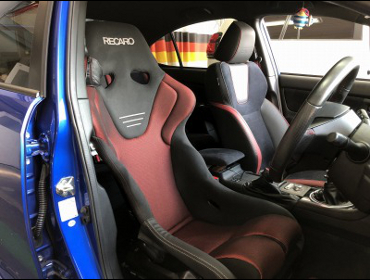 SUBARU�@WRX�@STI�@VAB�i2017�N�j�@�Ɂ@RECARO�i���J���j�@RS-G�@GK�@BK/RED�@�V�[�g�q�[�^�[�t���@����