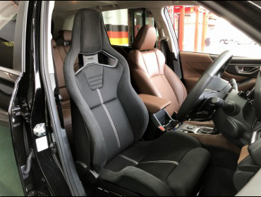 SUBARU�@�t�H���X�^�@�n�C�u���b�h�@SKE�@�Ɂ@RECARO�i���J���j�@�X�|�[�c�X�^�[�@GK100H�@BK�@����