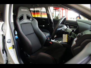 SUBARU�@�����H�[�O�i2014�N�j�@�Ɂ@RECARO�i���J���j�@SR-7 Lassic BK�@����