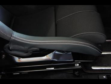 SUBARU�@�C���v���b�T�@GVB�@�Ɂ@RECARO�i���J���j�@RS-G�@GK�@BK/BK�@����