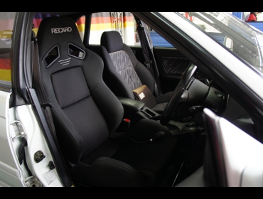 SUBARU�@���K�V�B�Z�_��RS�@BD5�i1996�N�j�@�Ɂ@RECARO�i���J���j�@SR-7�@GK100�@BK/BK�@����