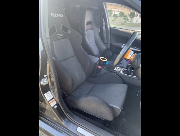 SUBARU�@�C���v���b�T�@GRB�@�Ɂ@RECARO�i���J���j�@SR-7�@GK100�@BK/SIL�@����