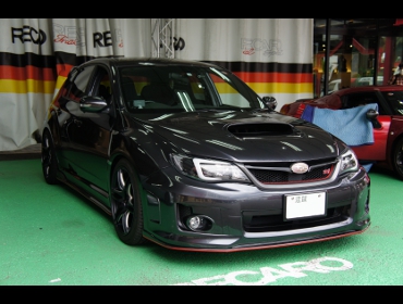 SUBARU�@�C���v���b�T�@WRX�@STI�@GRB�i2017�N�j�@�Ɂ@RECARO�i���J���j�@�X�|�[�c�X�^�[�@GK100H�@BK/RED�@���E�@����