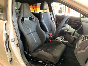 SUBARU�@WRX�@VAB�i2019�N�j�@�Ɂ@RECARO�i���J���j�@�X�|�[�c�X�^�[�@GK100H�@BK�@����