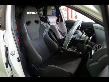 SUBARU�@WRX�@STI�@VAB�i2019�N�j�@�Ɂ@RECARO�i���J���j�@SR-6�@KK100S�@BK�@����