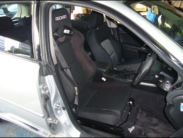 SUBARU�@���K�V�B�@BPE�@�Ɂ@RECARO�i���J���j�@SR-7F�@GU100�@BK�@����