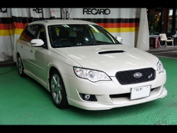 SUBARU�@���K�V�B�@BP5�@�Ɂ@RECARO�i���J���j�@SR-7�@�A�h�o���X�G�f�B�V�����@�u���[�@����