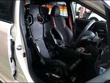 SUBARU�@WRX�i2019�N�j�@�Ɂ@RECARO�i���J���j�@�v�����[�T�[RMS�@2700G�@����