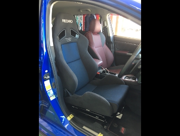 SUBARU�@�����H�[�O�@C�^�i2017�N�j�@�Ɂ@RECARO�i���J���j�@SR-7�@GK100�@BK/�u���[�@����