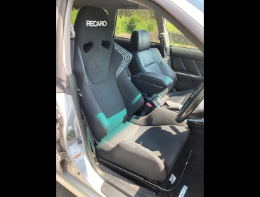 SUBARU�@���K�V�B�c�[�����O���S���@BHE�i2002�N�j�@�Ɂ@RECARO�i���J���j�@SR-6�@KK100S�@BK�@�V�[�g�q�[�^�[�t���@����