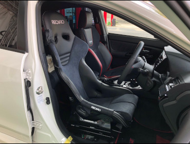 SUBARU�@WRX�@VAB�i2019�N�j�@�Ɂ@RECARO�i���J���j�@RS-G�@CL�@�V�[�g�q�[�^�[�t���@����
