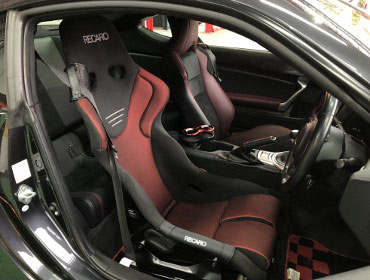 SUBARU�@BRZ�@ZC6�i2018�N�j�@�Ɂ@RECARO�i���J���j�@RS-G�@GK�@BK/RED�@�V�[�g�q�[�^�[�t���@����