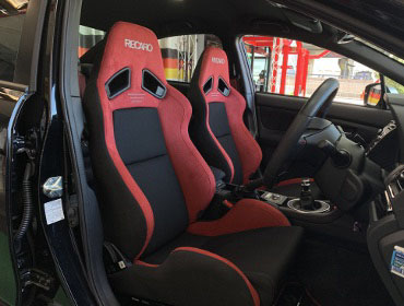 SUBARU�@WRX�@STI�@VAB�i2019�N�j�@�Ɂ@RECARO�i���J���j�@SR-7�@GU100H�@RED�@�V�[�g�q�[�^�[�t���@���@SR-7F�@GU100H�@RED�@�V�[�g�q�[�^�[�t���@����