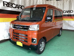 SUBARU�@�T���o�[�@S700V�i2022�N�j�@�Ɂ@RECARO�i���J���j�@SR-7F�@GK100�@BK/Blue�@A/R�@����