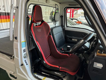 SUBARU�@�T���o�[�g���b�N�@TT2�i2011�N�j�@�Ɂ@RECARO�i���J���j�@RCS�@BK�V�F��/RED���b�V���@����