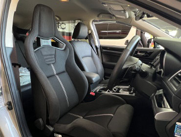 SUBARU�@�A�E�g�o�b�N�@BS9(2017�N�j�@�Ɂ@RECARO�i���J���j�@�X�|�[�c�X�^�[GK100H�@BK/BK�@����