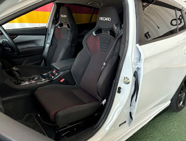 SUBARU�@�C���v���b�T�X�|�[�c�@GT�i2021�N�j�@�Ɂ@RECARO�i���J���j�@SR-C�@BK100�@BK/RED�@�~���E�@����
