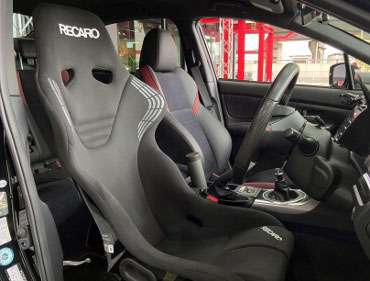 SUBARU�@WRX�@STI�@VAB�i2017�N�j�@�Ɂ@RECARO�i���J���j�@RS-GS�@BK�@����