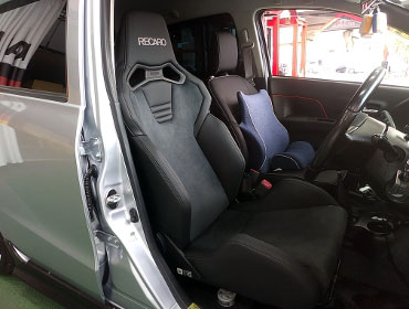 SUBARU�@�v���I�@L275F�i2012�N�j�@�Ɂ@RECARO�i���J���j�@SR-S�@UT100�@BK�@����