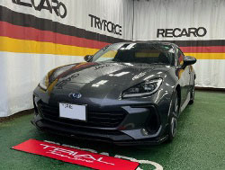 SUBARU�@BRZ�@ZD8�i2023�N�j�@�Ɂ@RECARO�i���J���j�@RS-G�@�A���J���^�[���@����