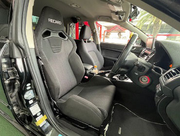SUBARU�@���K�V�BB4�@BL5�i2006�N�j�@�Ɂ@RECARO�i���J���j�@SR-S�@BK100�@BK/SIL�@����