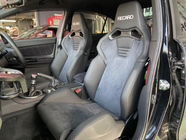 SUBARU�@WRX�@STI�@VAB-E�i2018�N�j�@�Ɂ@RECARO�i���J���j�@SR-S�@UT100�@BK�@�~���E�@����