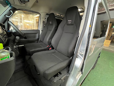 SUBARU�@�T���o�[�@S710�i2023�N�j�@�Ɂ@RECARO�i���J���j�@LX-F�@TR NN BK�@�~���E�@����