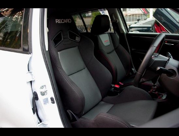 RECARO�i���J���V�[�g�j�@SUZUKI�@�X�C�t�g�X�|�[�c�@ZC32��RECARO�i���J���j�@SR-7 SK100�@BK/SIL�@����