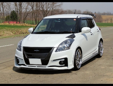 SUZUKI�@�X�C�t�g�@ZD72S��RECARO�i���J���j�V�[�g����