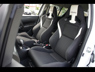 RECARO�i���J���V�[�g�j�@SUZUKI�@�X�C�t�g�@ZC32S��RECARO�i���J���j�@SR-7 Lassic ���@���@SR-7F Lassic ���@����