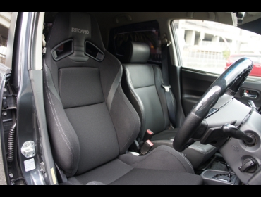 RECARO�i���J���V�[�g�j�@SUZUKI�@�Z���{�@HG21S��RECARO�i���J���j�@SR-7 Lassic BK/SIL�@����