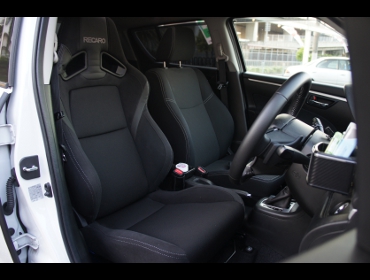RECARO�i���J���V�[�g�j�@SUZUKI�@�X�C�t�gRS�@ZC72S��RECARO(���J��)�@SR-7F Lassic�i���V�b�N�jH BK/SIL�@����