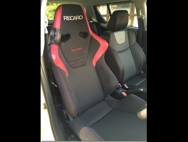 RECARO�i���J���V�[�g�j�@SUZUKI�@�X�C�t�g�X�|�[�c�@ZC32S�Ƀ��J���@����@SR-6 �X�[�p�[�V���^���NNU�@����