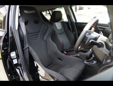 RECARO�i���J���V�[�g�j�@SUZUKI�@�X�C�t�g�X�|�[�c�@ZC32S�Ƀ��J���@RS-G SK2 BK/BK�@����