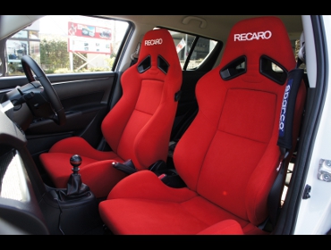 RECARO�i���J���V�[�g�j�@SUZUKI�@�X�C�t�g�X�|�[�c�@ZC32S�Ƀ��J���@SR-7 KK100H�i�V�[�g�q�[�^�[�t���j�@RED�~2�r�@����