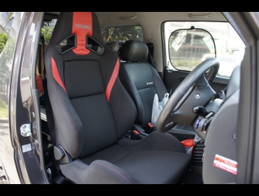 RECARO�i���J���V�[�g�j�@SUZUKI�@�W���j�[�@JB23�Ƀ��J���@SR-7 Lassic RED/RED�@����