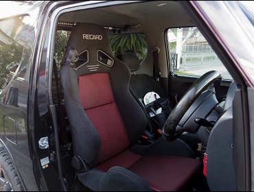 RECARO�i���J���V�[�g�j�@SUZUKI�@�W���j�[�@JB23��RECARO�i���J���j�@SR-7 GK100H�V�[�g�q�[�^�[�t���@BK/RED�@����