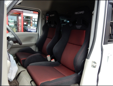 RECARO�i���J���V�[�g�j�@SUZUKI�@�G�u���B���S���@DA17W�Ƀ��J���@SR-7�@GK100�@BK/RED�@���@New SR-7F�@GK100�@BK/RED�@����
