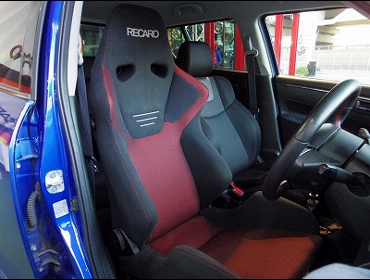 SUZUKI�@�X�C�t�g�X�|�[�c�@ZC32S�@�Ɂ@RECARO�i���J���j�@SR-6�@GK100S�@BK/RED�@�V�[�g�q�[�^�[�t���@����
