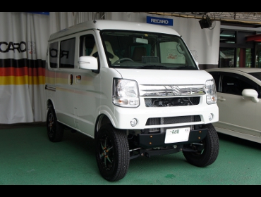 SUZUKI�@�G�u���B�@DA17V�@2017�N�@�Ɂ@RECARO�i���J���j�V�[�g����