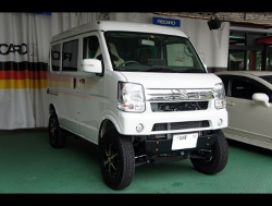 SUZUKI�@�G�u���B�@DA17V�@2017�N�@�Ɂ@RECARO�i���J���j�@SR-7F�@Lassic�@���@�V�[�g�q�[�^�[�t���@�A�[�����X�g�t���@����