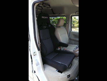 RECARO�i���J���V�[�g�j�@SUZUKI�@�G�u���B�@DA17W�@�Ɂ@SR-7F�@GK100�@BK/SIL�@�A�[�����X�g�t���@����